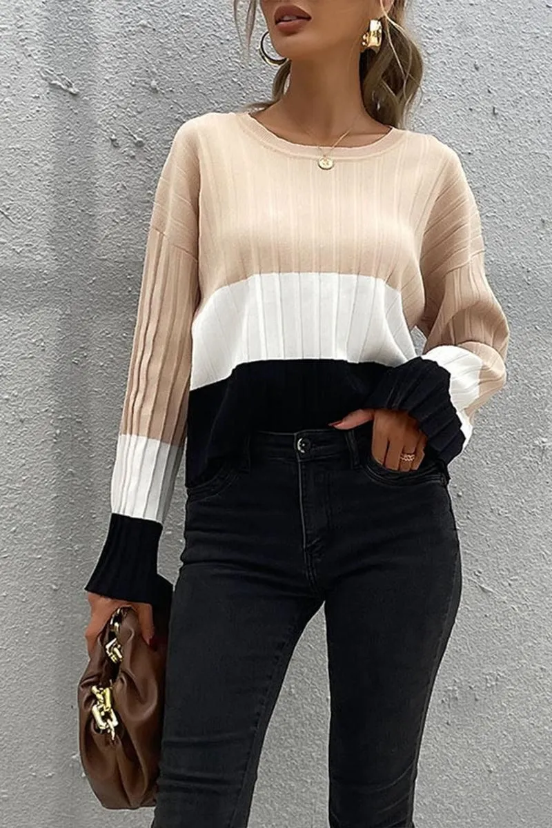 COLOR BLOCK O NECK LOOSE FIT CASUAL TOP