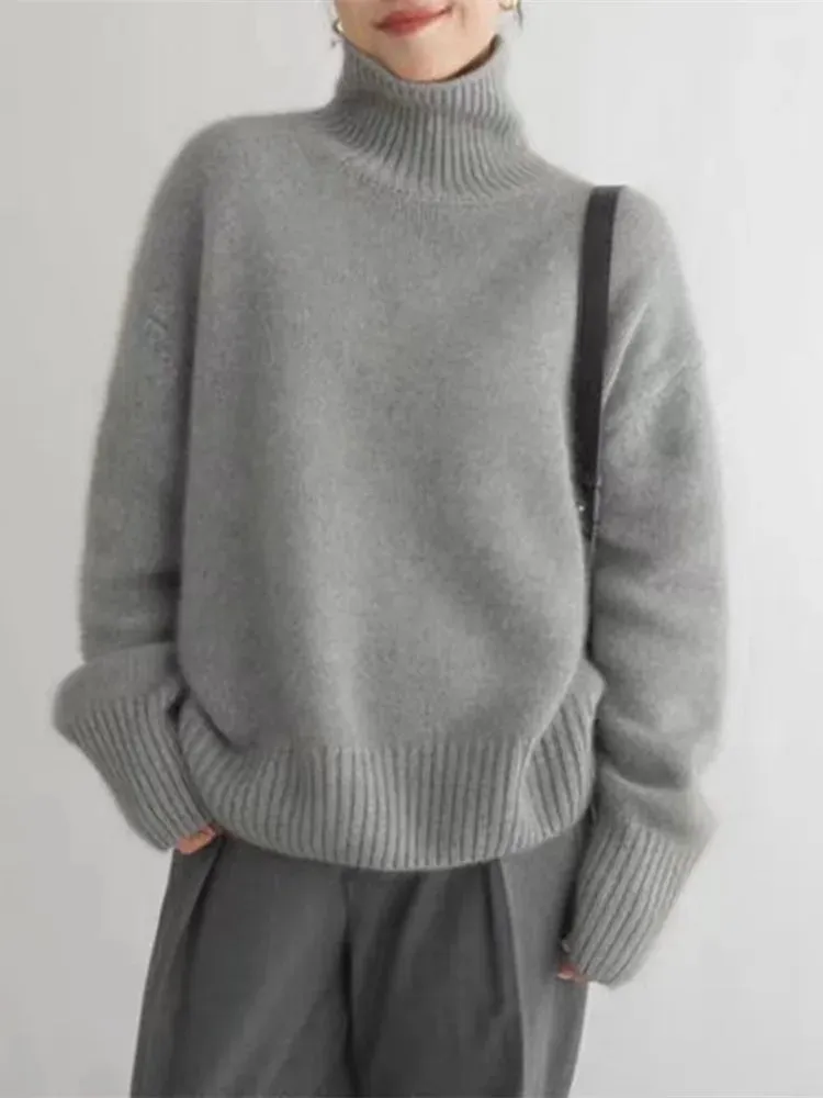 Karley – Comfortable, knitted, soft turtleneck sweater