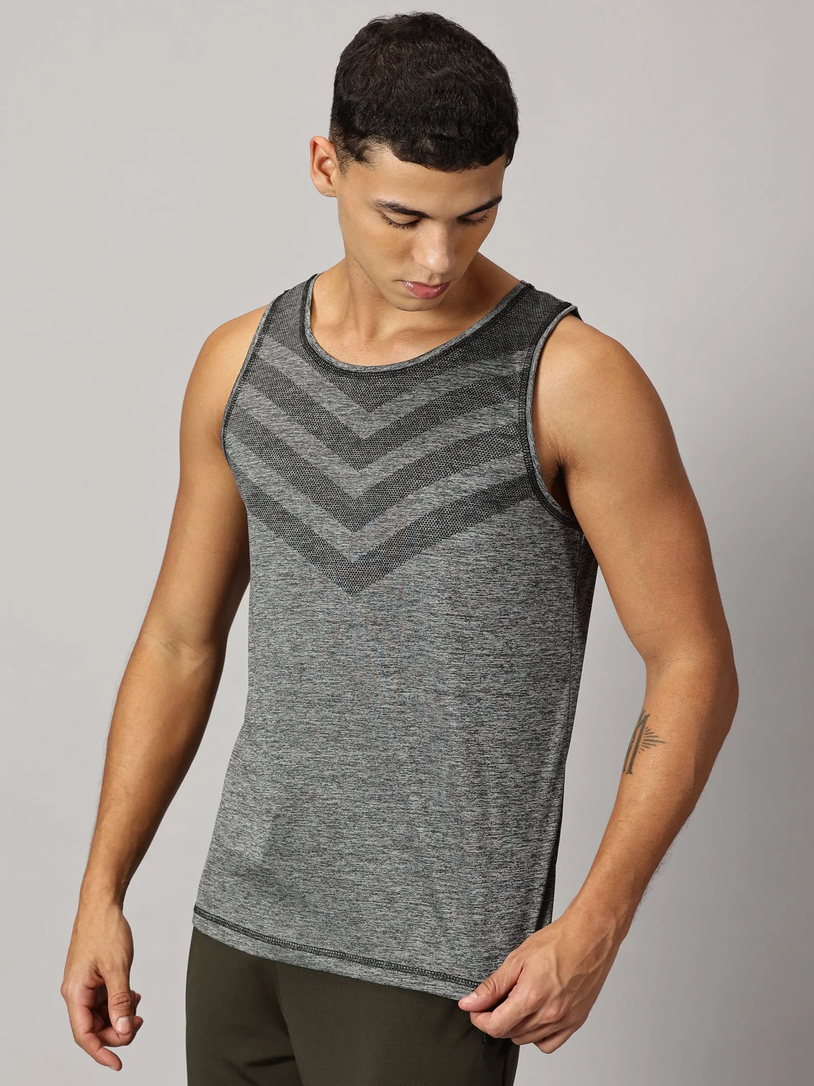 Men Slim Fit Round Neck Sleeveless Tank Top With arrow print at chest (Dark Grey)