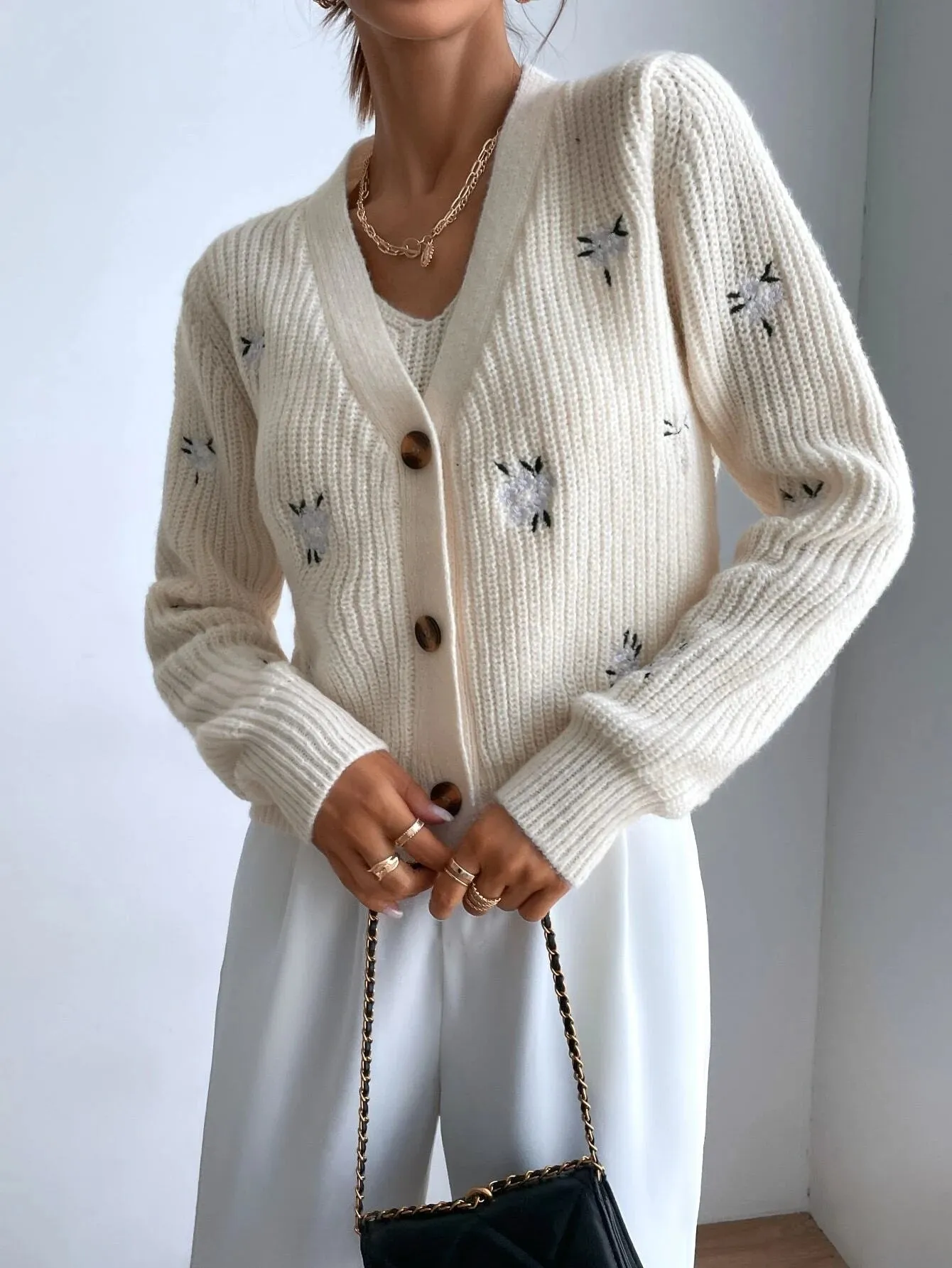 SHEIN MOOSTA Floral Embroidery Cardigan & Knit Top